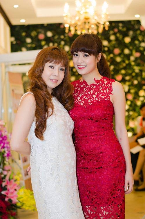 Ngắm những bà mẹ xinh đẹp, trẻ trung của sao Việt