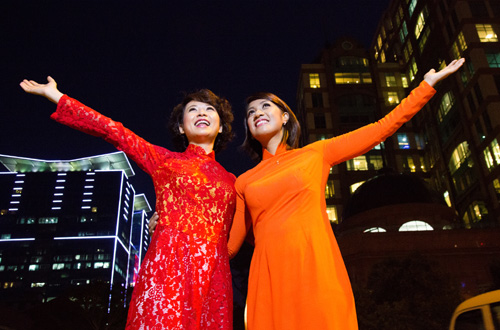 Ngắm nữ phi công xinh đẹp như người mẫu Ngắm nữ phi công xinh đẹp như người mẫu