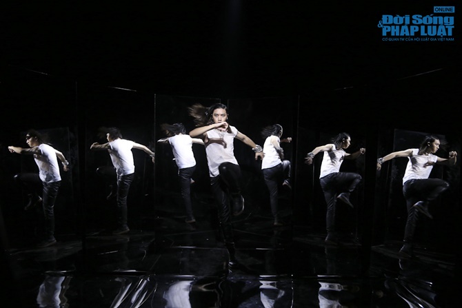 Xuân Lan hóa “phù thủy quyền lực” phù phép thí sinh Next Top