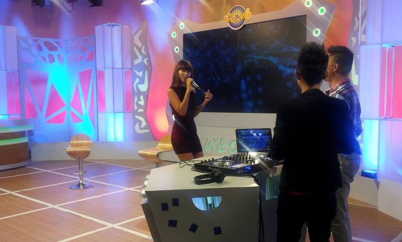 Hà Anh hào hứng trở lại Bữa trưa vui vẻ của VTV6 Hà Anh hào hứng trở lại Bữa trưa vui vẻ của VTV6