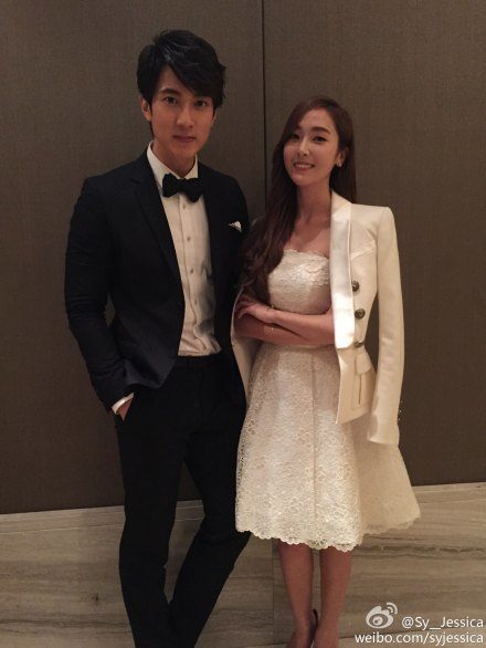 Thành viên cũ SNSD Jessica khoe ảnh chụp cùng sao thế giới