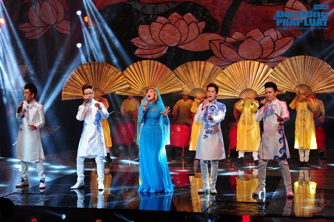 7 cặp đôi hoàn hảo chính thức lộ diện trong đêm mở màn