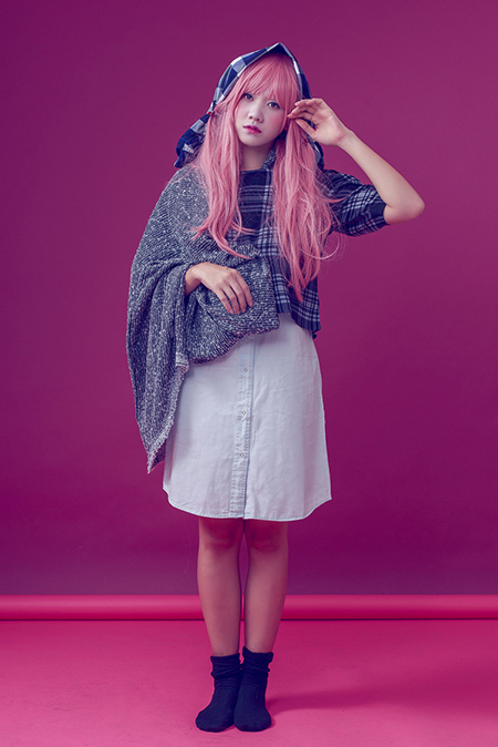 Hari Won tóc hồng rực chào đón Halloween