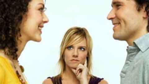 Phát điên vì vợ cũ của... chồng