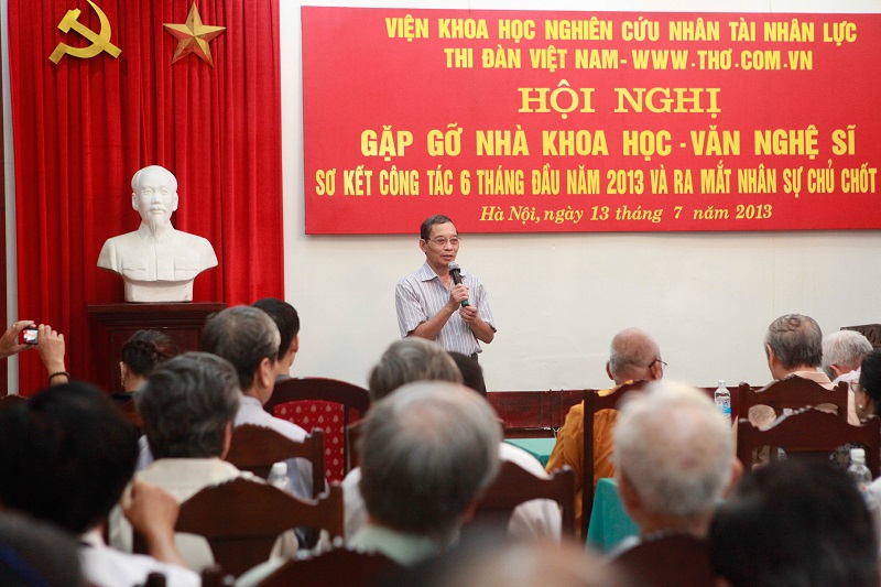 Người của hai thế hệ đem lòng yêu cùng một nàng