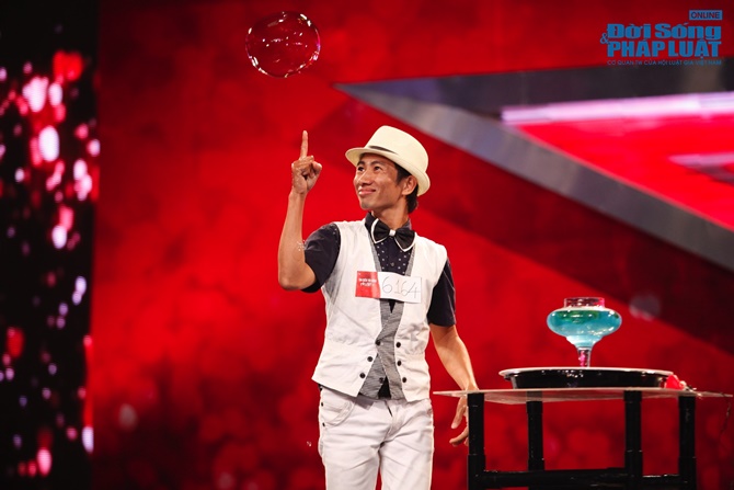 Vietnam’s Got Talent tập 7: Hoài Linh ngả mũ trước thí sinh