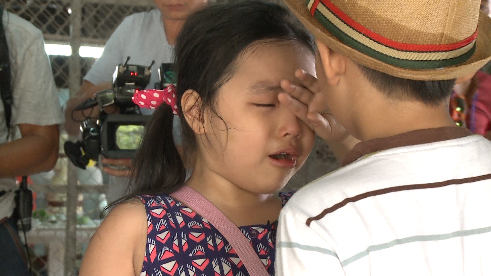 Bố ơi mình đi đâu thế Tập 3: Bố con trổ tài nặn tượng