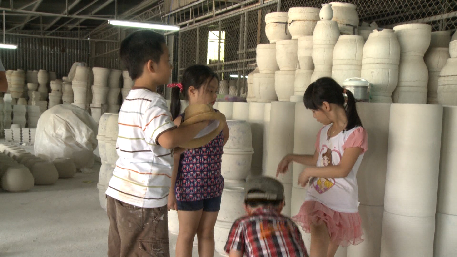 Bố ơi mình đi đâu thế Tập 3: Bố con trổ tài nặn tượng