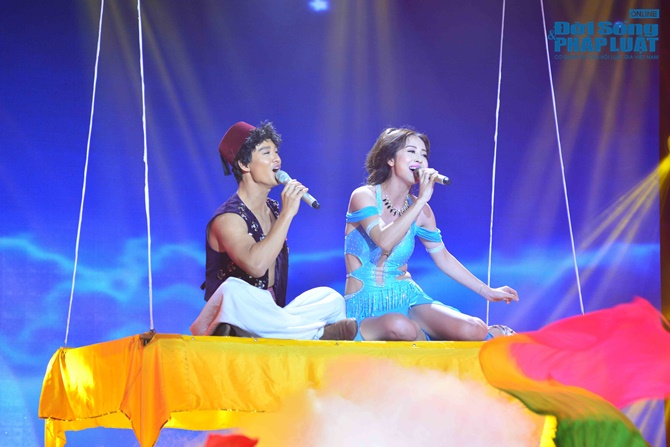 Liveshow 3 Cặp đôi hoàn hảo: Bùi Anh Tuấn giả gái đầy ấn tượng