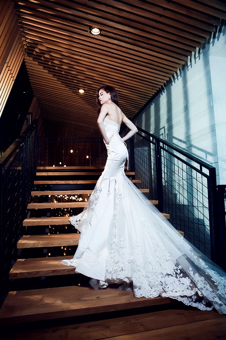 Ngắm Hồ Ngọc Hà yêu kiều diện váy cưới