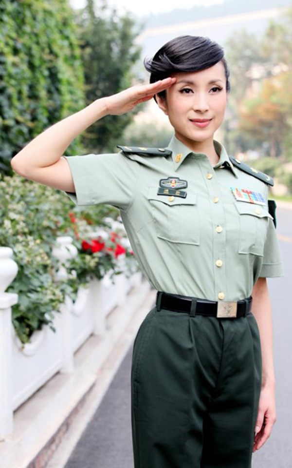 Nhan sắc như tiên nữ của... bồ “chung” cả loạt quan tham TQ Nhan sắc như tiên nữ của... bồ “chung” cả loạt quan tham TQ