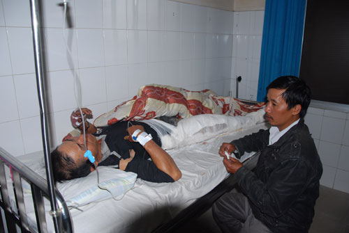 Lâm Đồng: Xe lao vực, gần chục người thương vong