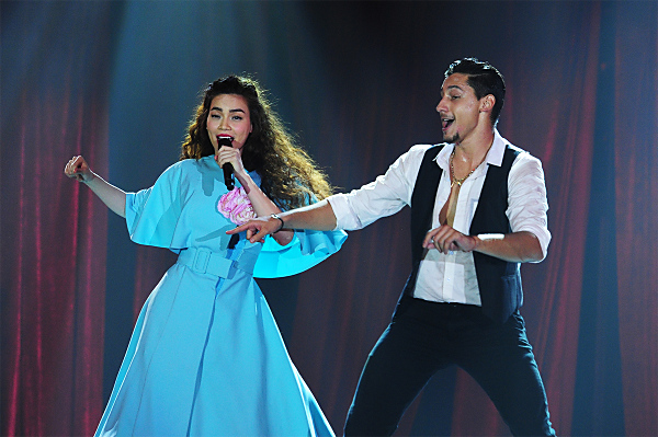 Hồ Ngọc Hà kể lại chuyện tình với Cường Đôla trong Live Concert