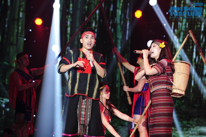 Cặp đôi hoàn hảo 2014: Hoàng Yến - Hà Duy giành điểm số tuyệt đối