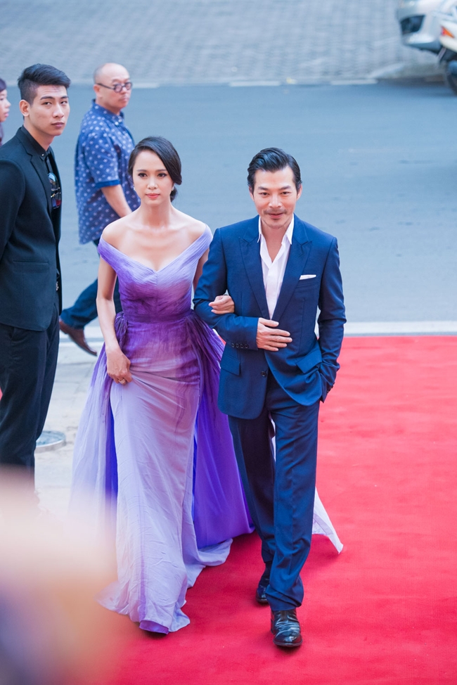 Vũ Ngọc Anh xinh đẹp mong manh sánh vai cùng Trần Bảo Sơn