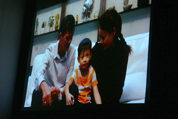 Cường Đôla gửi clip yêu thương tới Hà Hồ giữa tin đồn chia tay