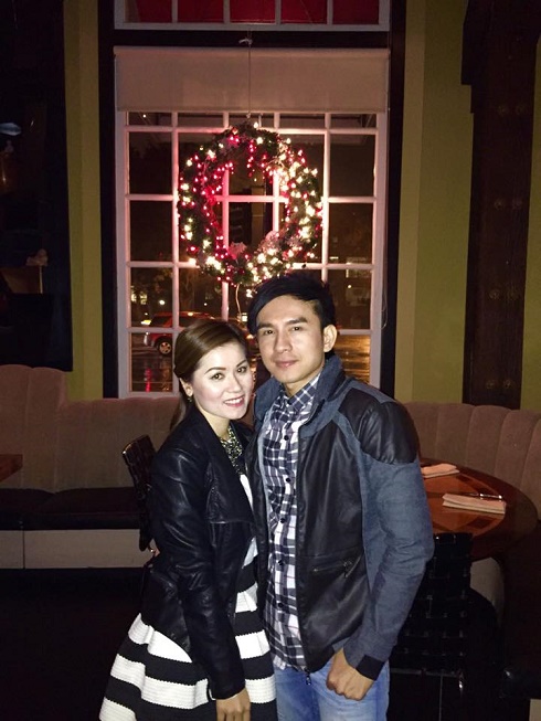 Đan Trường hạnh phúc mừng sinh nhật bên bà xã