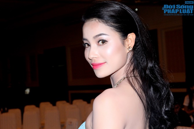 Phạm Hương tái xuất sau khi dừng Top 10 Hoa hậu Việt Nam 2014