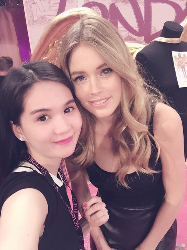 Ngọc Trinh rạng rỡ khoe sắc cùng thiên thần Victoria's Secret