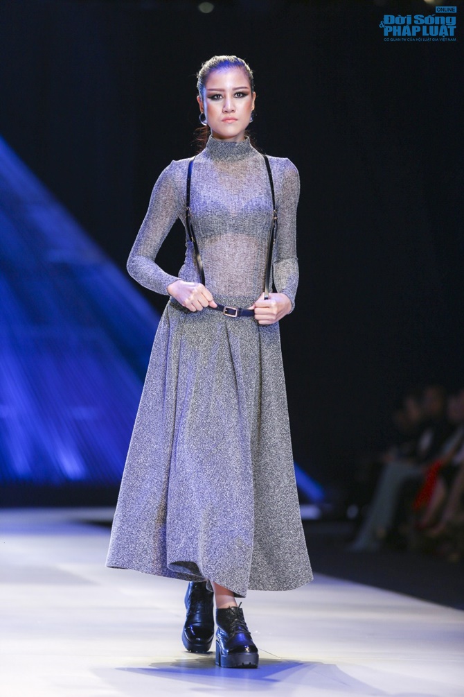 BST của Chung Thanh Phong khiến tín đồ thời trang sửng sốt BST của Chung Thanh Phong khiến tín đồ thời trang sửng sốt