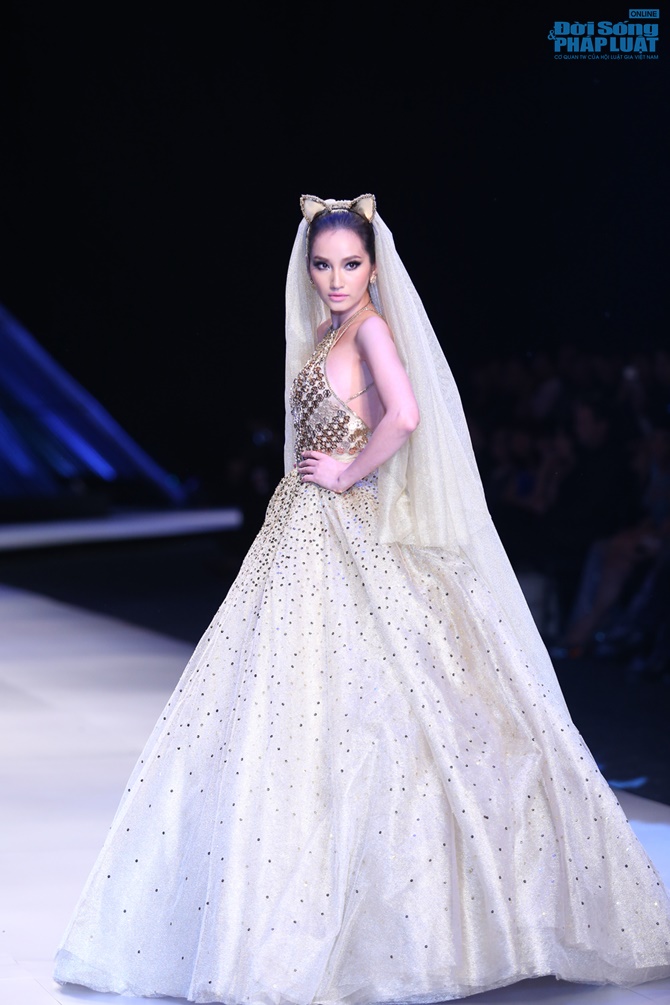 BST của Chung Thanh Phong khiến tín đồ thời trang sửng sốt