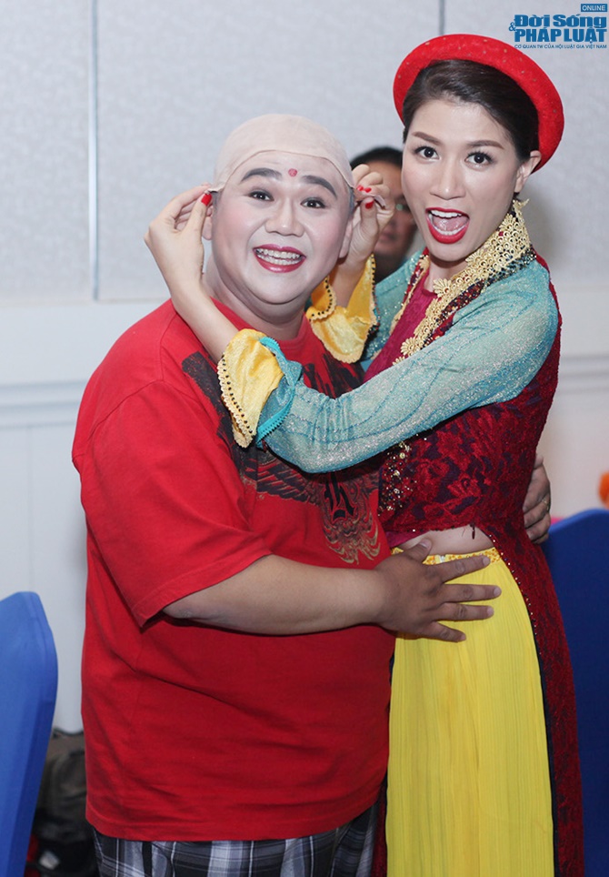 Trang Trần “húp trọn” đêm nhạc quê hương