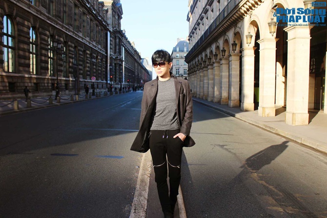 Nathan Lee diện cả cây hàng hiệu dạo phố Paris