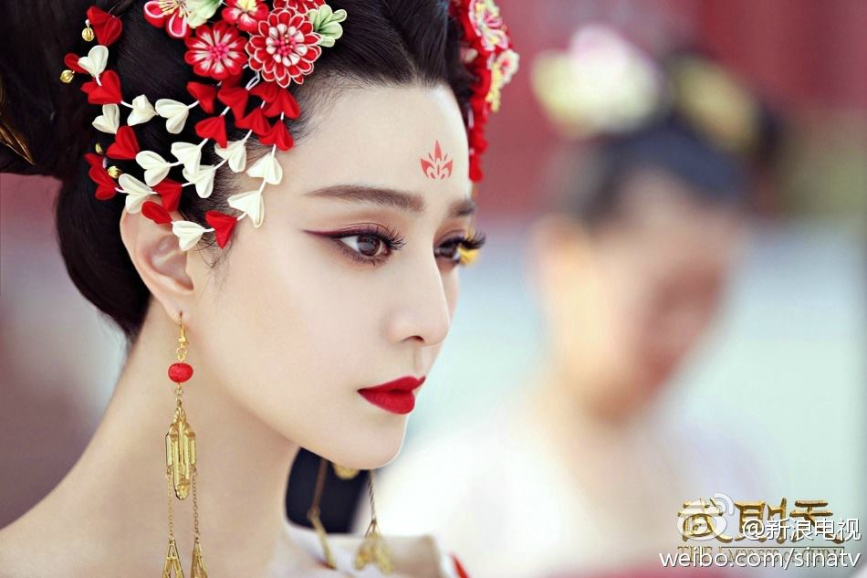 Hé lộ cảnh Phạm Băng Băng bị tra tấn trong 