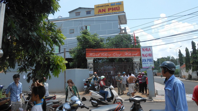 Tử vong sau khi vào nhà nghỉ với bồ nhí Tử vong sau khi vào nhà nghỉ với bồ nhí