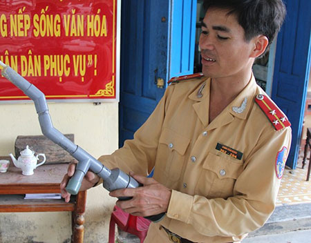Súng kỳ quái có độ sát thương cao của thợ săn miền núi