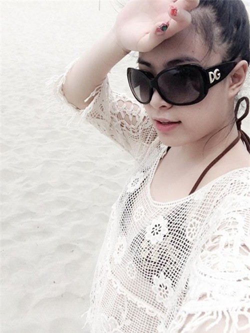 Mỹ nhân Việt lộ vòng một phẳng lỳ khi diện bikini