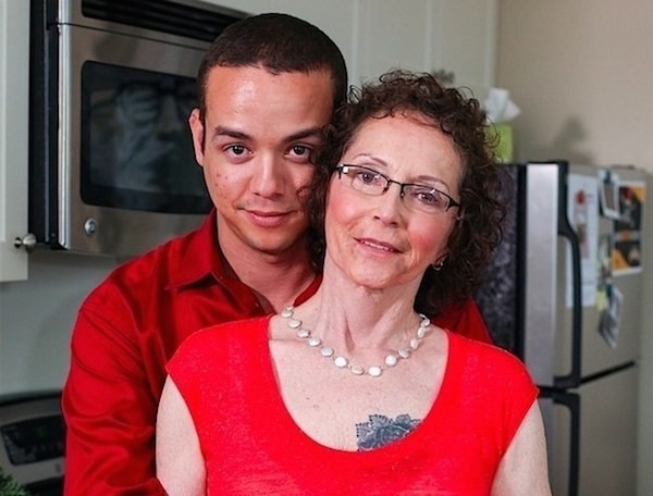 Bí mật về chàng trai 31 yêu cụ già 91 tuổi