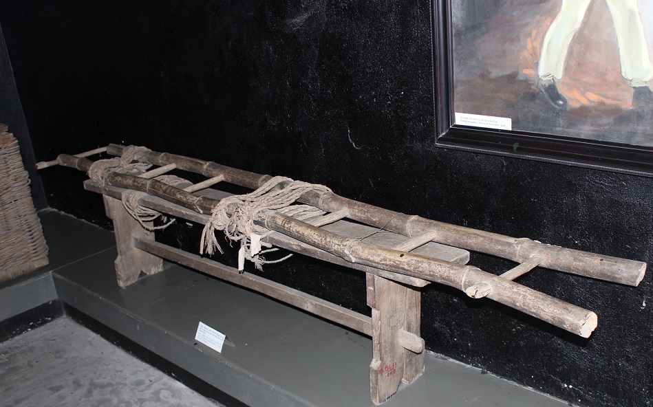 Cận cảnh nhà tù Hỏa Lò - nơi ghê rợn nhất Đông Nam Á