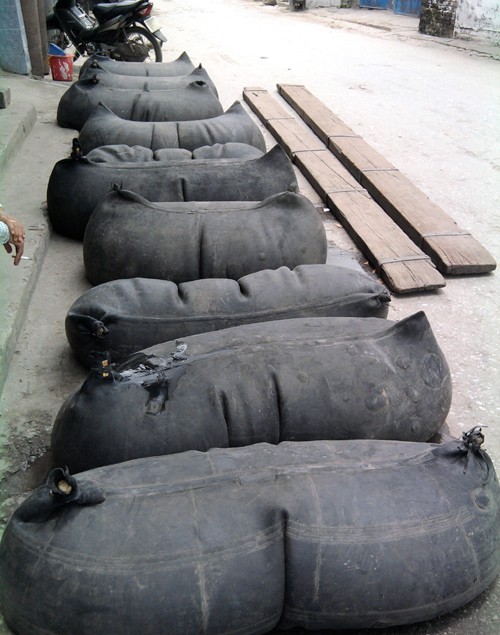 'Nấu' rượu không khói: Cồn + nước lã + hương liệu? 'Nấu' rượu không khói: Cồn + nước lã + hương liệu?