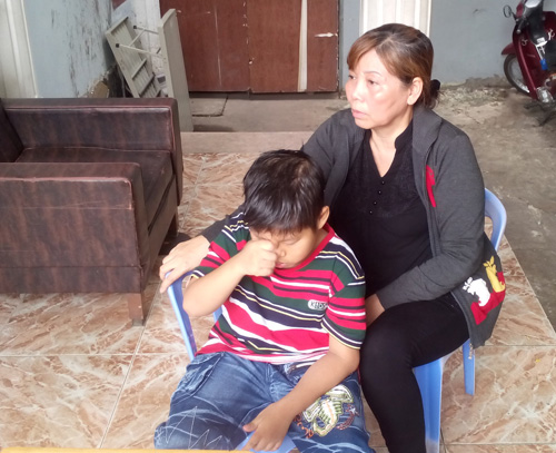 Dạy trẻ tự kỷ như thời trung cổ:Buộc đóng cửa trường ngay lập tức Dạy trẻ tự kỷ như thời trung cổ:Buộc đóng cửa trường ngay lập tức