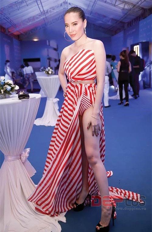 Sao phản cảm với váy xẻ cao bất tận