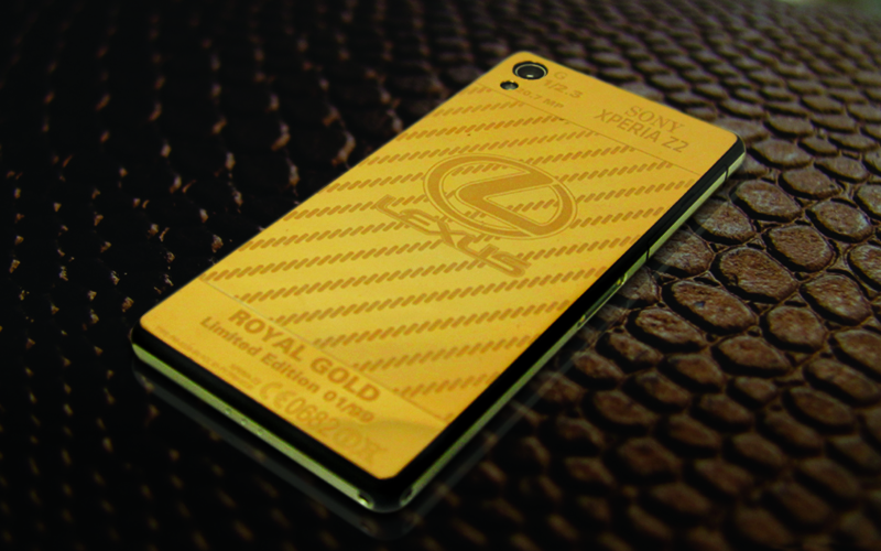 Sony Experia Z2 “hút mắt” với lớp vàng 24K và hoa văn độc đáo