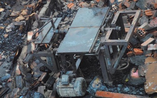 Hỏa hoạn, ôm ba con nhảy lầu thoát thân