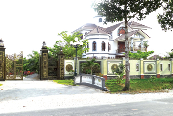 Quan chức mất tiền tỷ: Khai phần nhỏ, phần lớn chuyển con cháu Quan chức mất tiền tỷ: Khai phần nhỏ, phần lớn chuyển con cháu