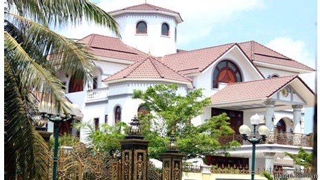 “Lộ mật” tài sản khủng, các quan chức nói gì? “Lộ mật” tài sản khủng, các quan chức nói gì?