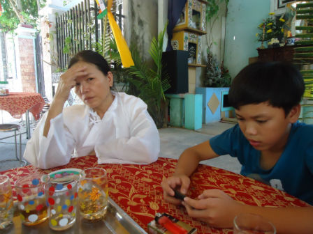 “Kiều nữ” tra tấn tình nhân trẻ đến chết