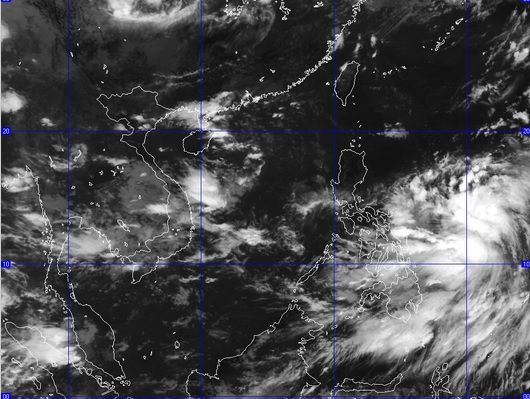 Dự báo thời tiết: Xuất hiện bão gần Biển Đông Dự báo thời tiết: Xuất hiện bão gần Biển Đông