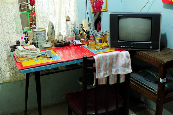 Cuộc sống tại căn nhà 10m2 của NS Nguyễn Văn Tý