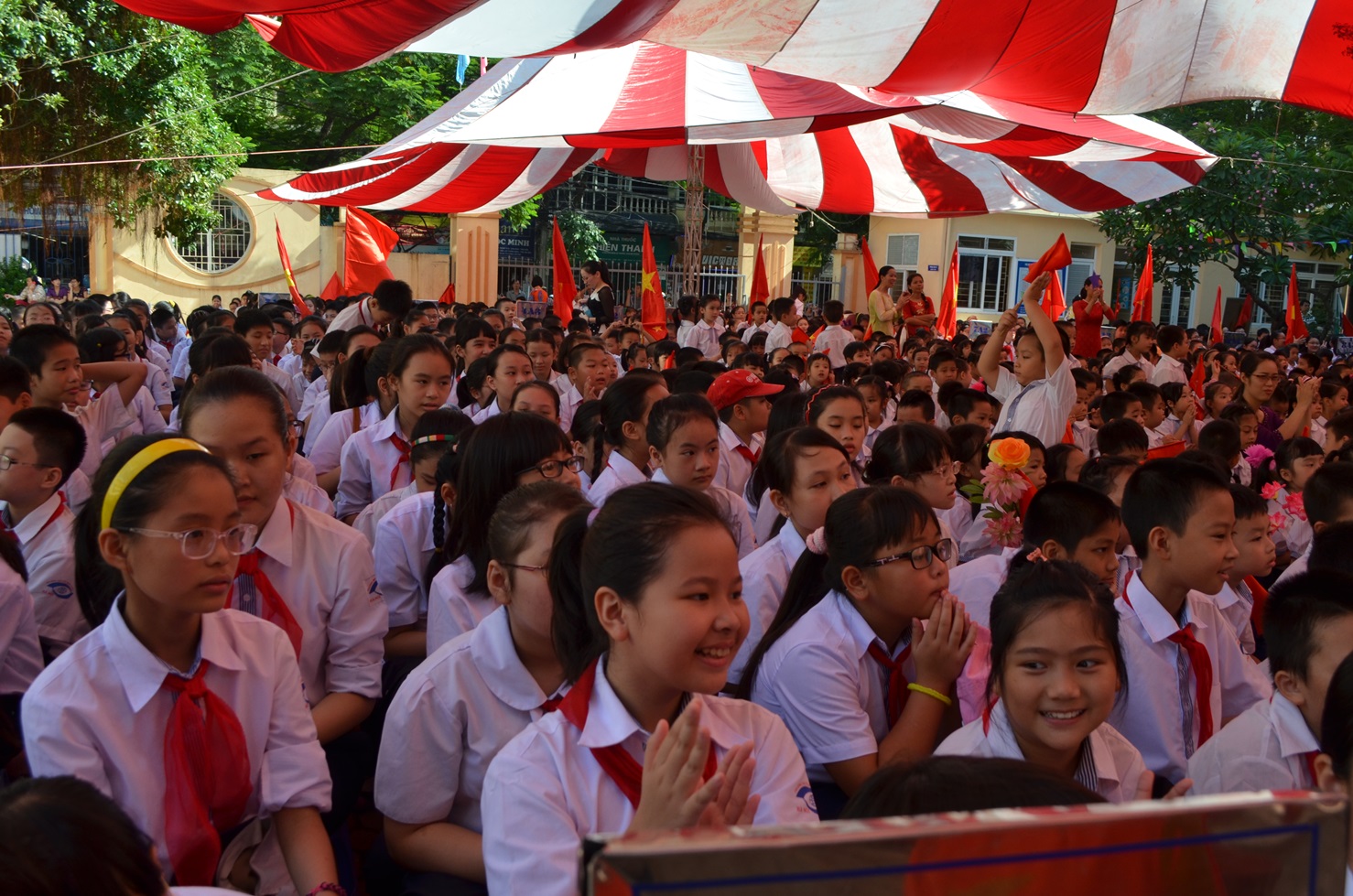 Học sinh khiếm thị dự lễ khai giảng năm học mới