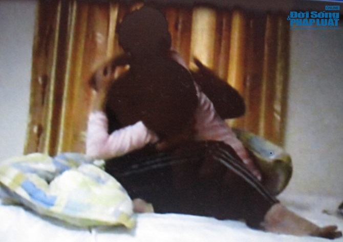 Xôn xao clip sex của cô giáo dạy văn ở Hà Giang