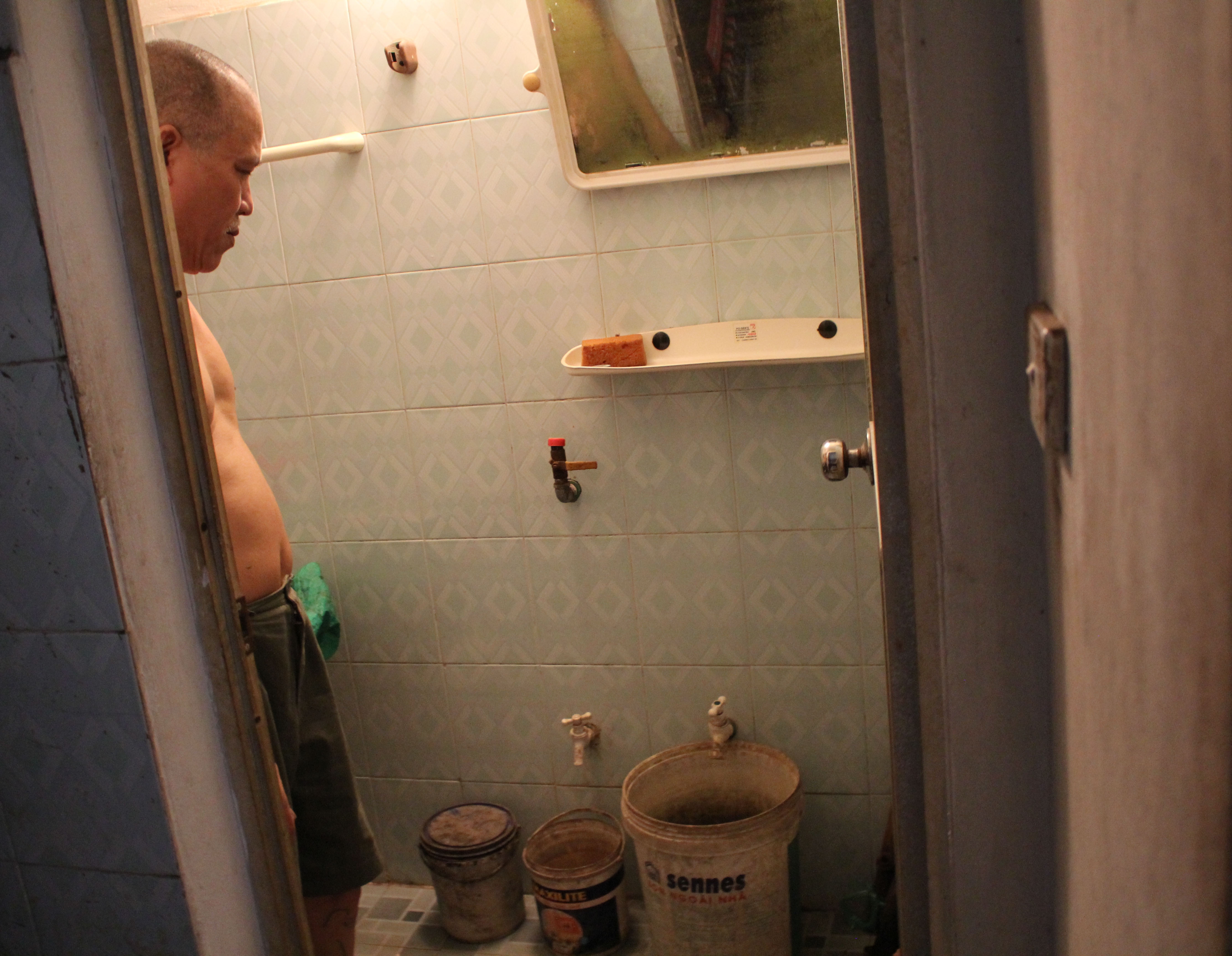  Người dân khốn khổ vì không có nước sinh hoạt 