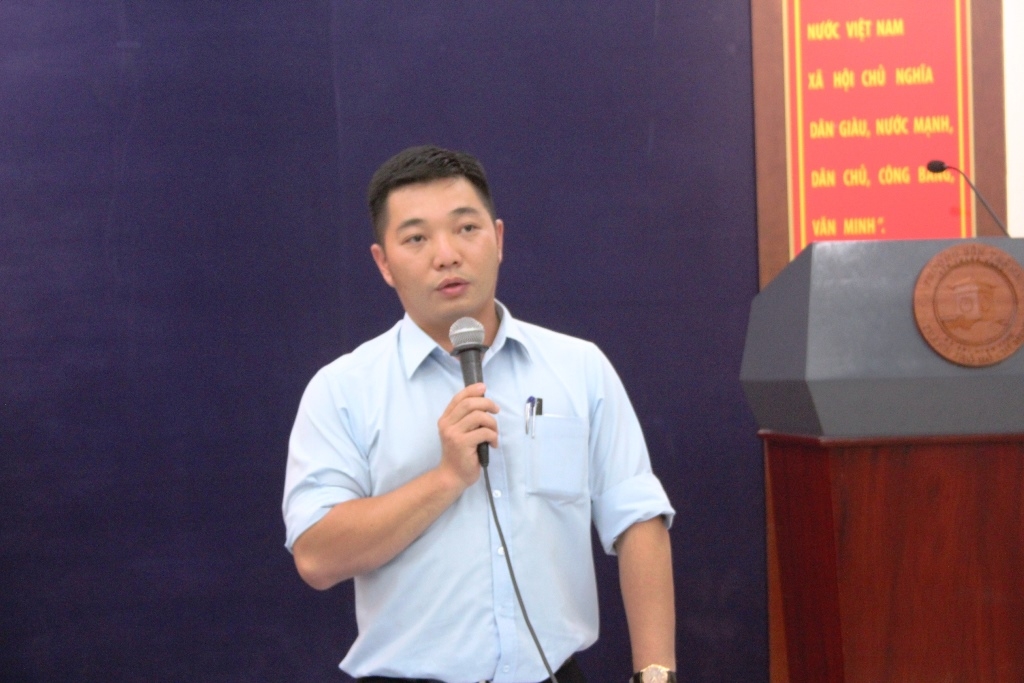 Người phụ nữ tự thiêu ở cổng Dinh Thống Nhất để phản đối TQ