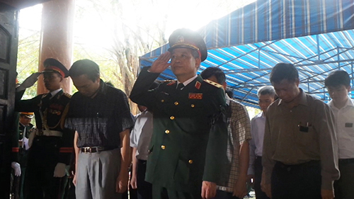 Vụ máy bay rơi: Tiễn biệt thượng úy Nguyễn Văn Tuấn về đất mẹ