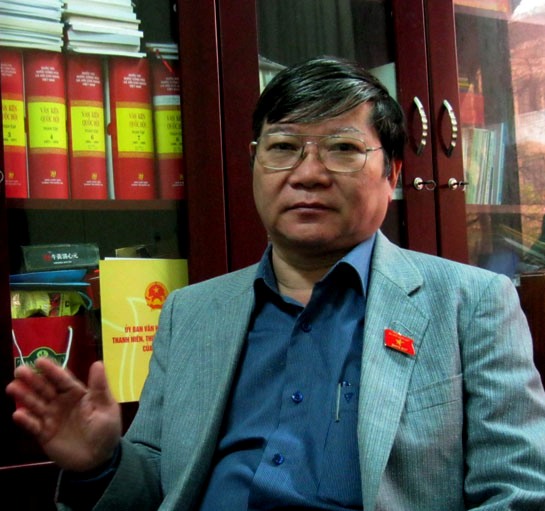 Vinaconex lại được giao làm đường nước:Có lợi ích nhóm hay không?