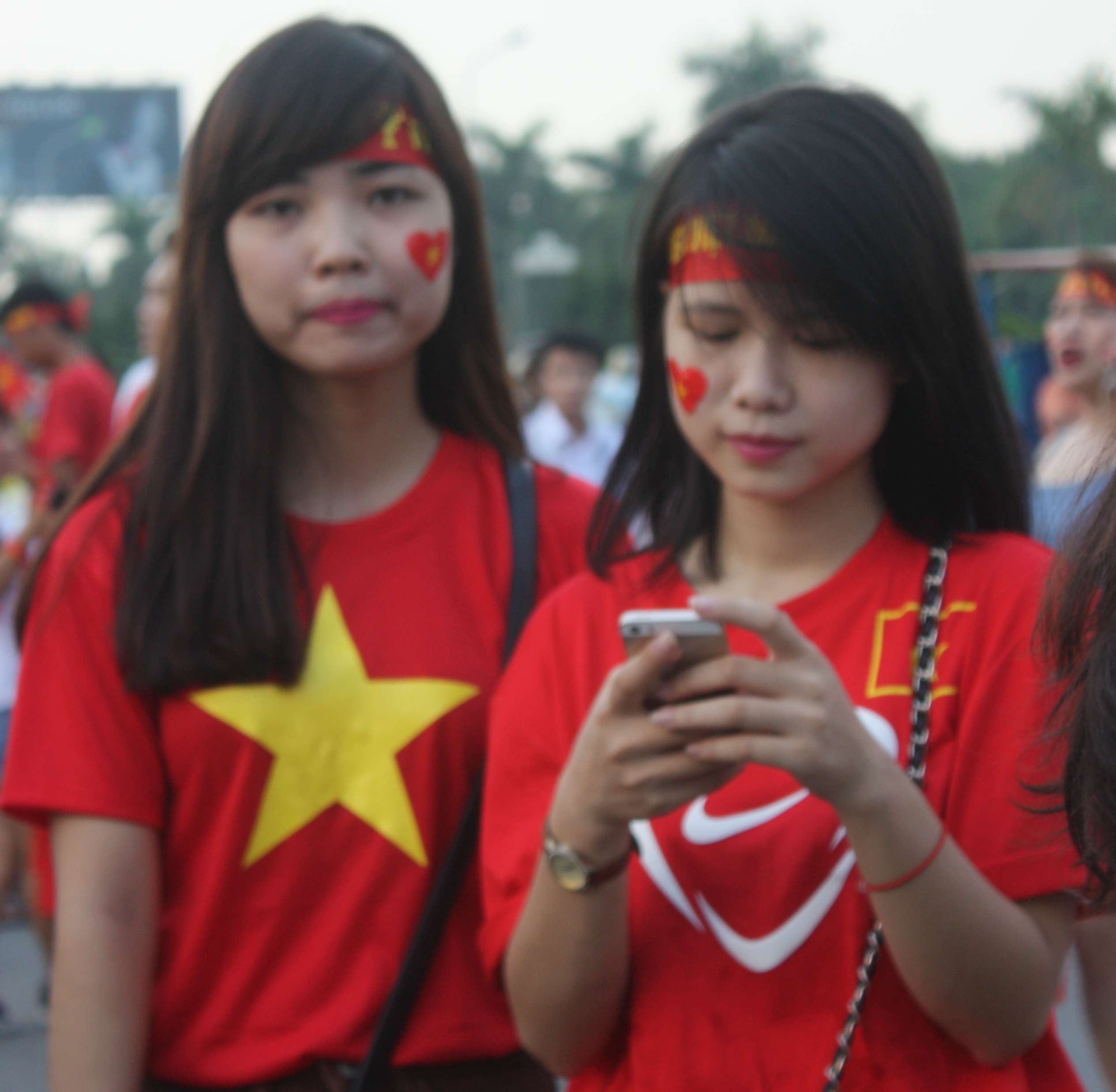 Chùm ảnh: Biển người đổ về Mỹ Đình xem U19 Việt Nam- Nhật Bản